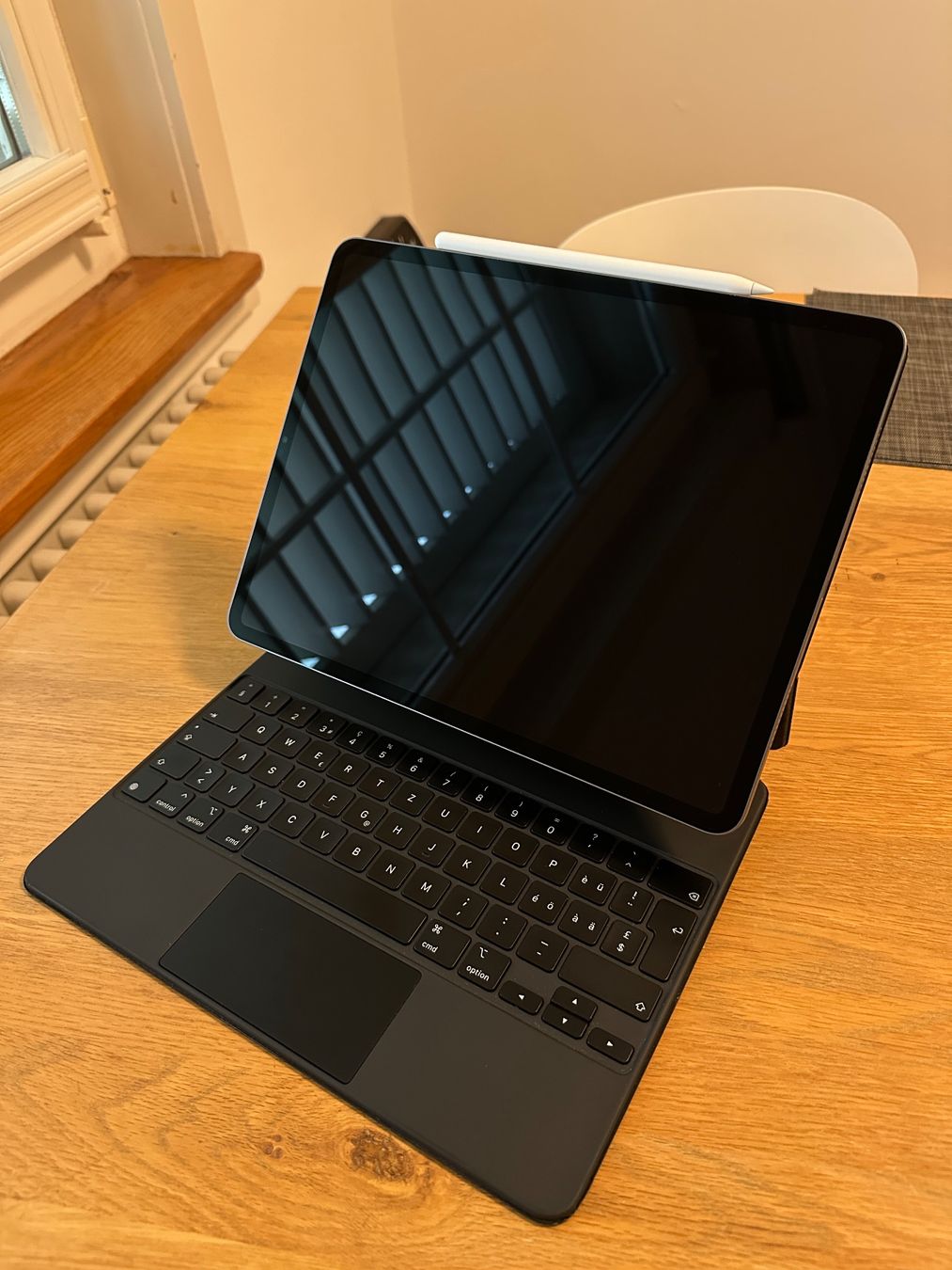 Apple Tablettes PC: iPad Pro 12.9" M1 512GB, mit Magic Keyboard & Apple Pencil 2 – D'occasion à Küsnacht ZH par noah_4463 7