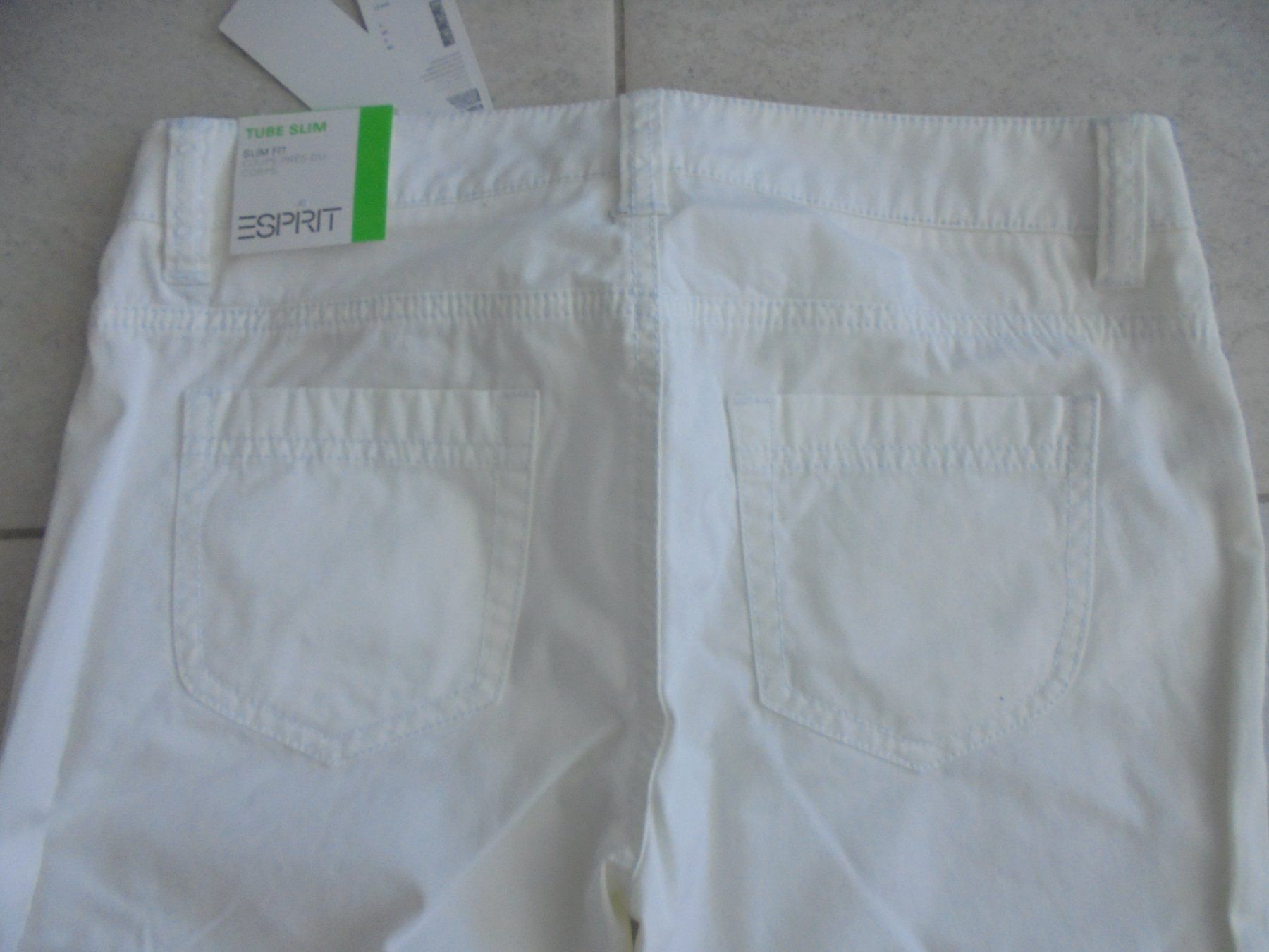 Esprit Pantaloni: ESPRIT CAPRI HOSE DAMEN GR.34 NEU – Nuovo (secondo la descrizione) da Rotkreuz venduto da Samballi 2