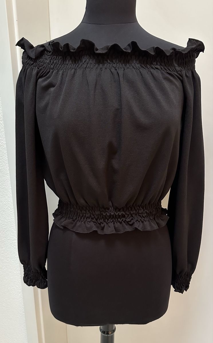 Blusen: Schwarze Carmenbluse Gr. M, Offshoulder, dehnbar – Neu (gemäss Beschreibung) aus Münsingen von Innchen 1