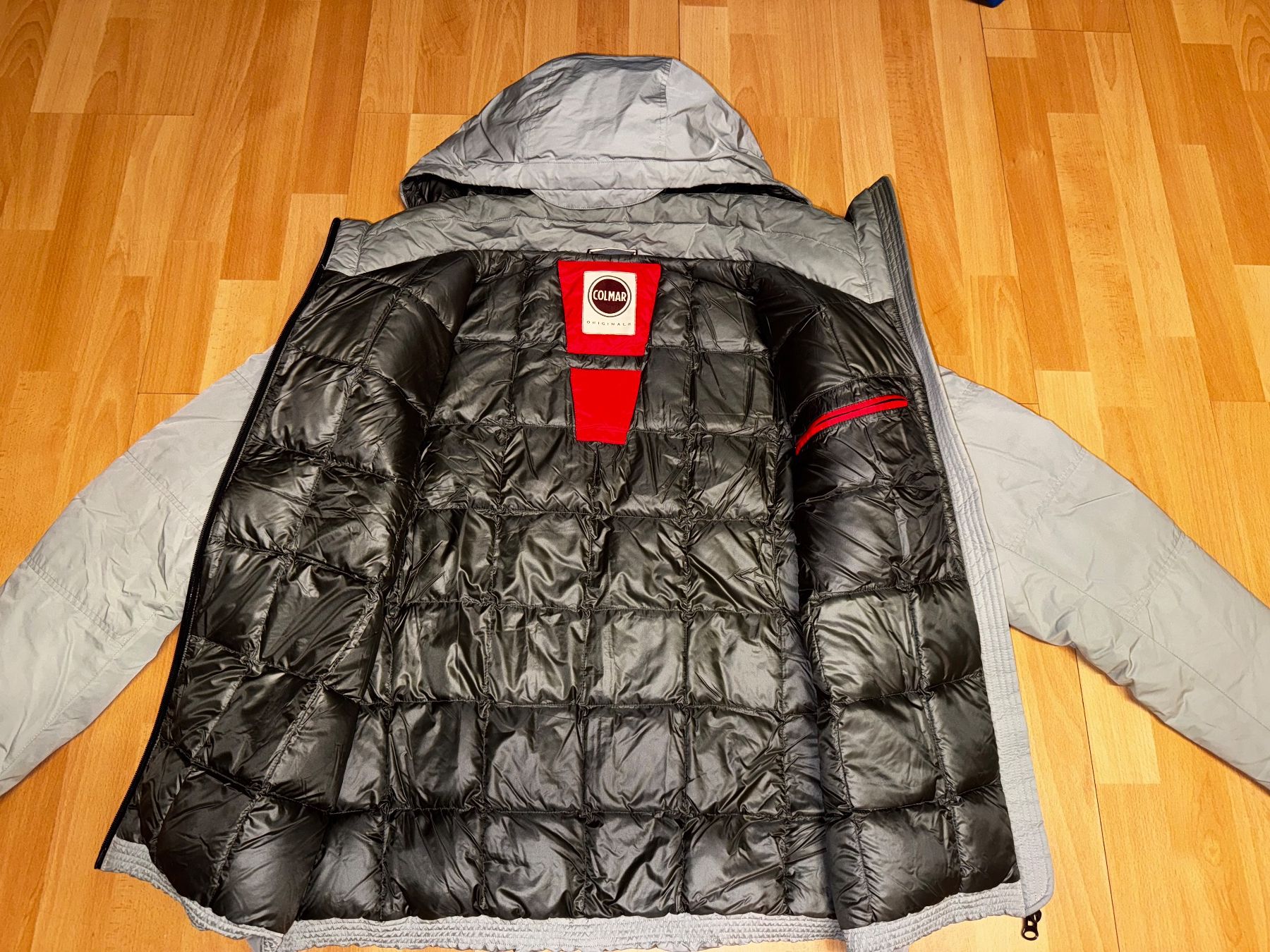 Colmar Giacche: Colmar Daunenjacke mit Kapuze L – Usato da Rheinfelden venduto da rolfolo