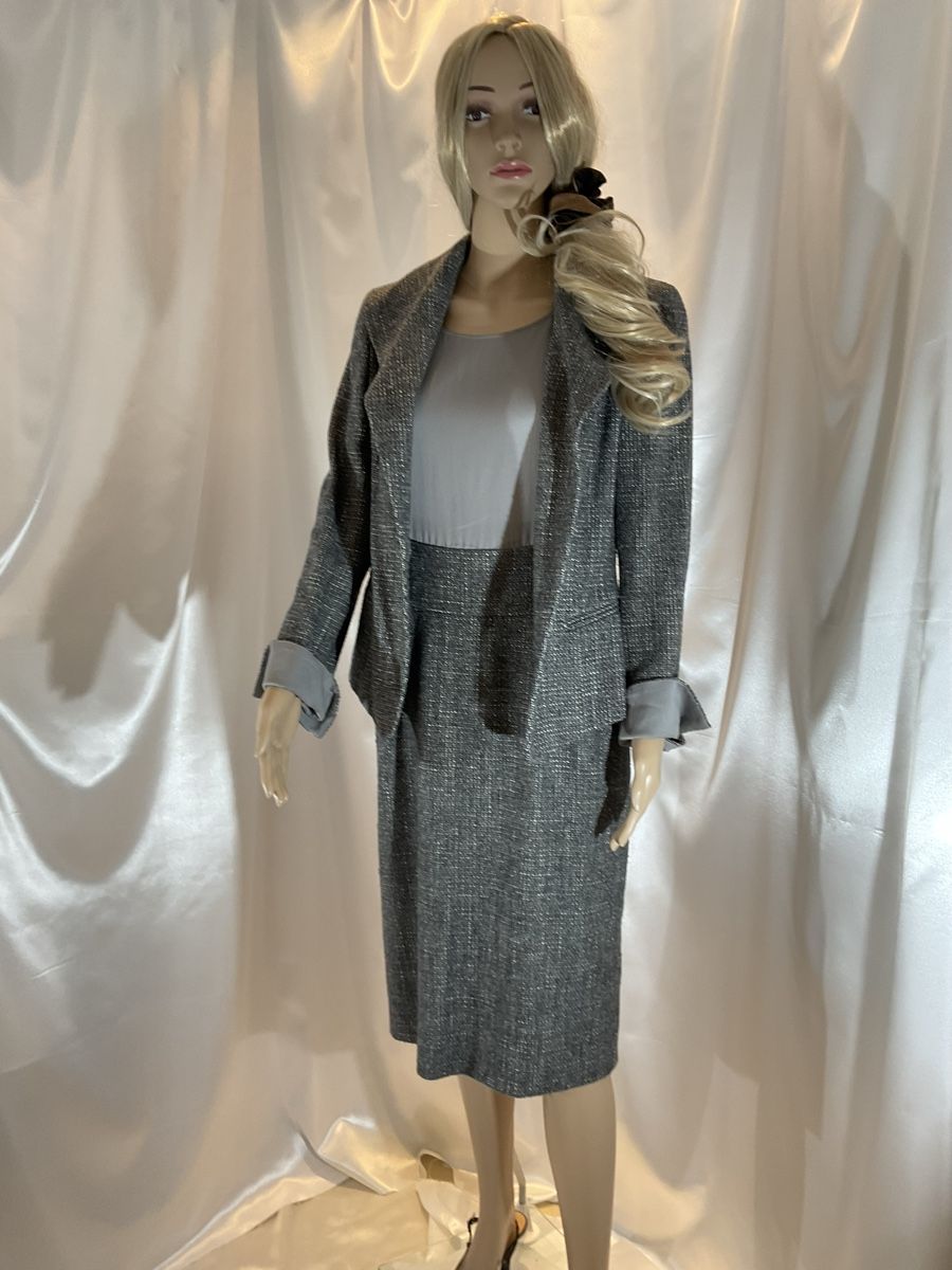 Costumi: MaxMara DeuxPiece in hellgrau in Grösse 38. – Usato da Mariastein venduto da u_n_6s5w 2