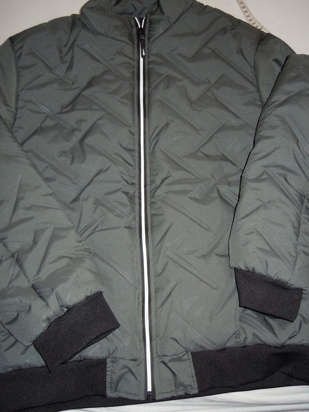 Giacche: Dunkelgrüne Daunenjacke – Nuovo (secondo la descrizione) da Willisau venduto da Hellweg2009