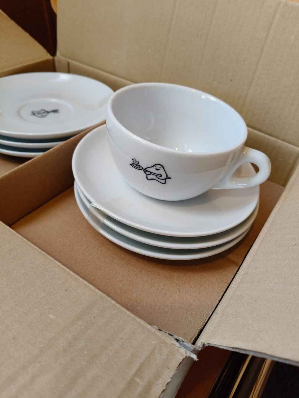 Set di piatti: Geschirrset mit Logo Pizzaiolo – Nuovo (secondo la descrizione) da Riggisberg venduto da mir_kz75