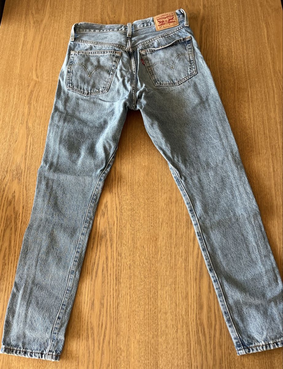 Levi's Jeans: Jean Levi's 501, taille w25 l28 – Nuovo (secondo la descrizione) da Lutry venduto da tat_2zxq 1