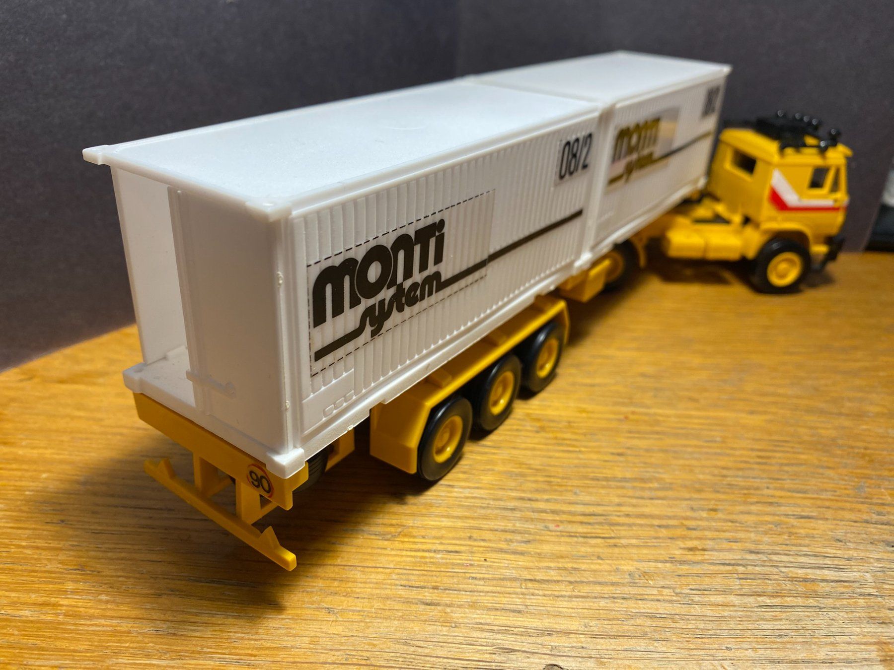Kit di modellismo & Modellini statici: LIAZ LKW Seva Monti System 2 Container 1:48 – Usato da Spiez venduto da Mlandcruiser 3