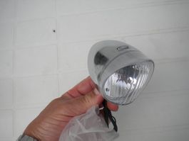 Velo Frontlicht mit Kabel Fabrikneu in OVP Versand möglich.
