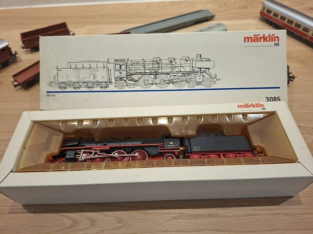 Trains électriques: Märklin Eisenbahn – D'occasion à Schaffhausen par Intius