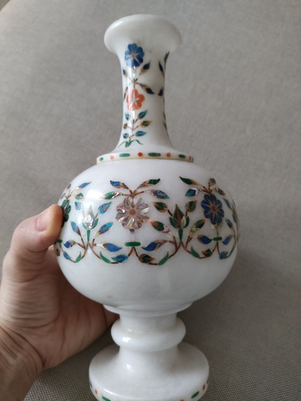 Vasi & Recipienti: Vase und Teller mit Edelsteinen, Indien – Nuovo (secondo la descrizione) da Bern venduto da Lidia.5 5