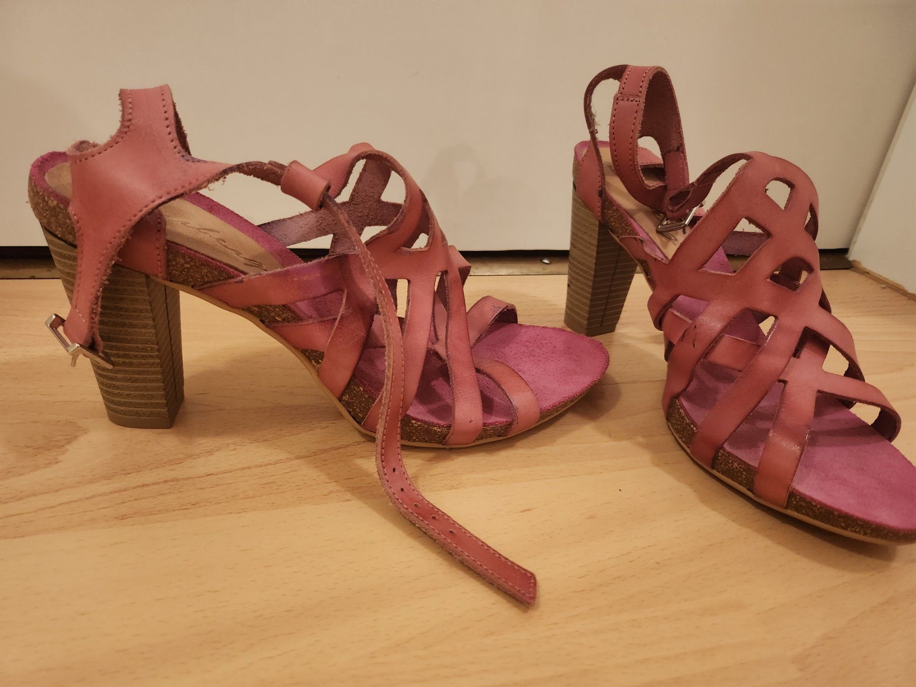 Scarpe da donna: Plateau Pumps – Usato da Kefikon TG venduto da Livline 2