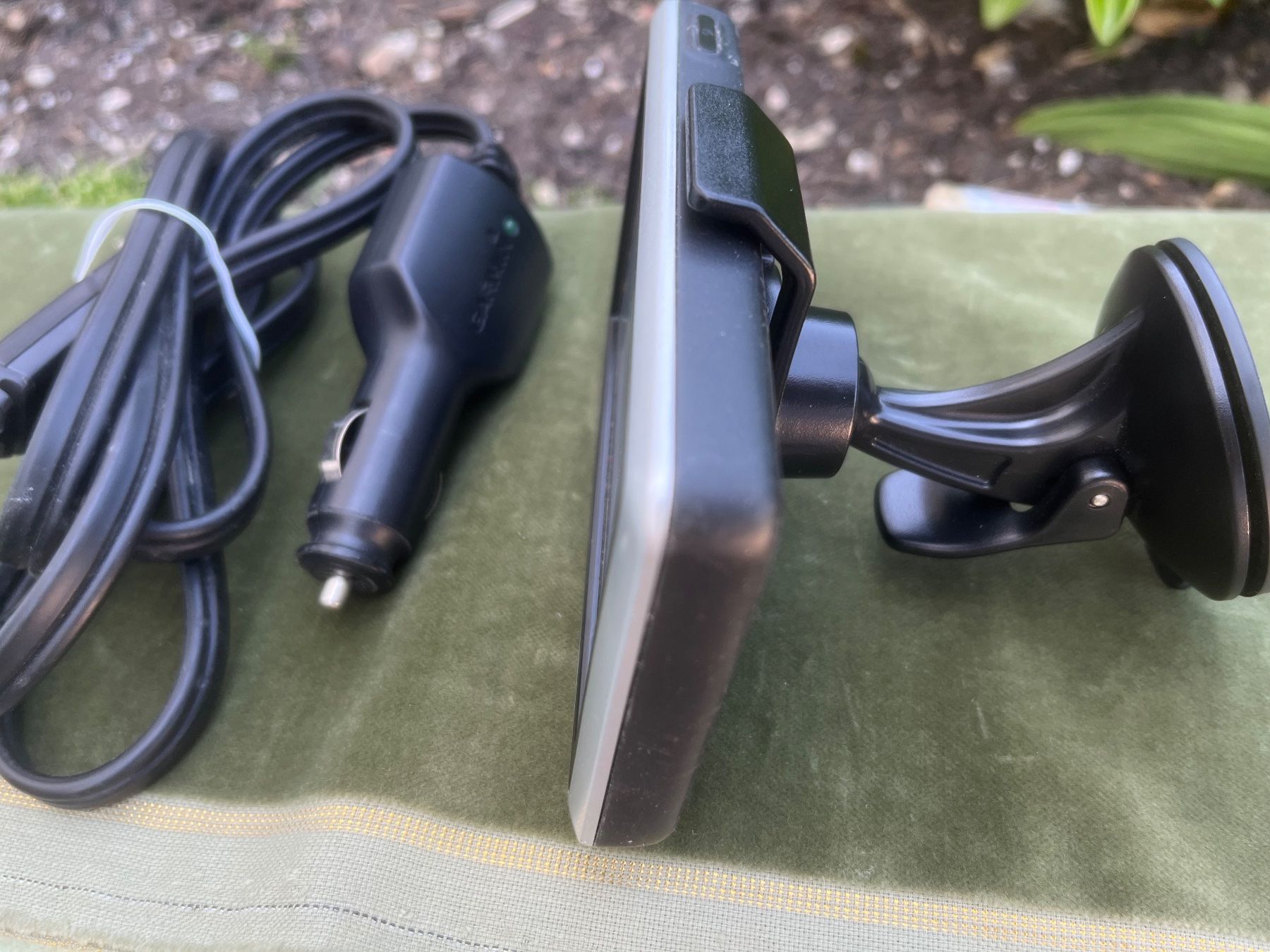 Garmin Navigatori: Navi Garmin Nüvi 2595LM – Usato da Magden venduto da Hornet2 2