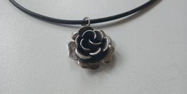 Collier antique avec pendantif rose argent 925