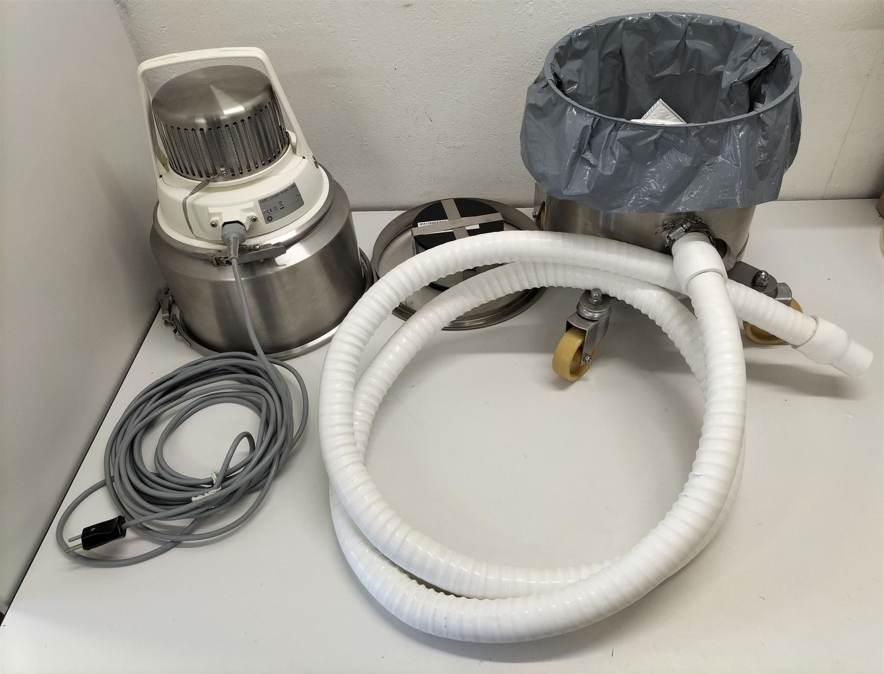 Accessori da laboratorio: Nilfisk IVT 1000 CR – Usato da Niederdorf venduto da LeptonAG_Labor 3