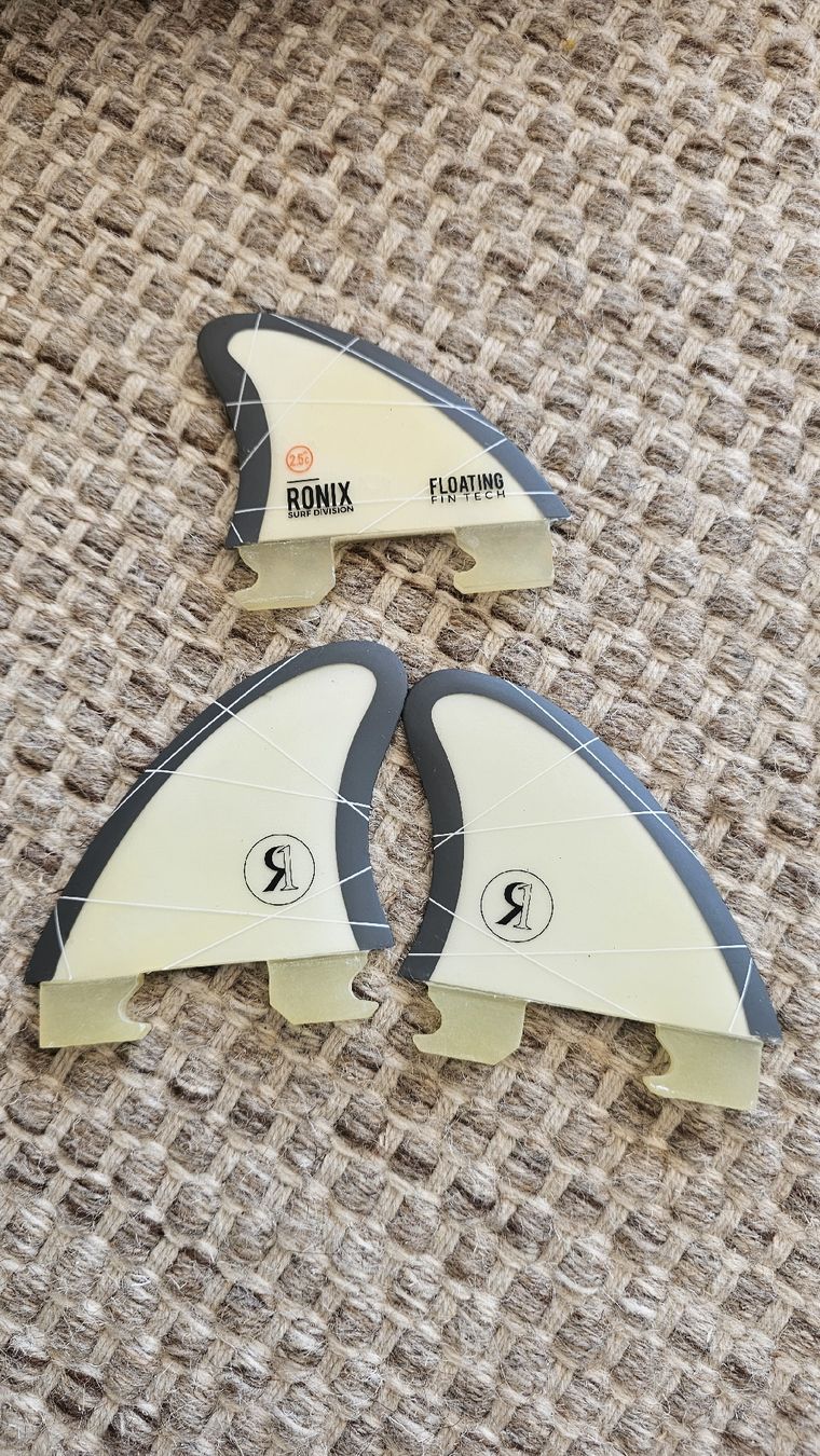 Ronix Tavole da surf e di nuoto: Wakesurf Ronix Volcom 4'7" – Usato da Büron venduto da Ica69 1