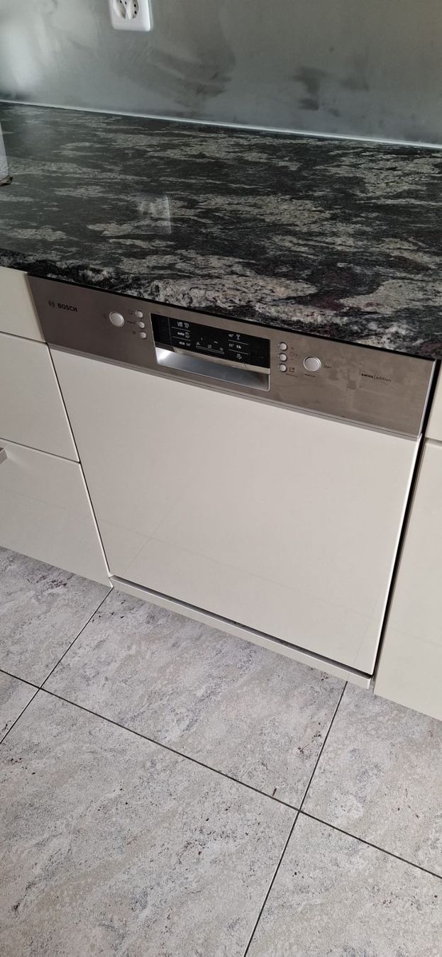Cucine complete: Einbauküche – Usato da Oppligen venduto da 19-Blatter-57 7