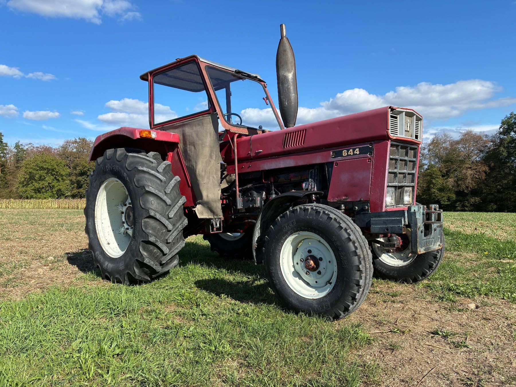 Trattori: Traktor International IH 644 – Usato da Full-Reuenthal venduto da parango