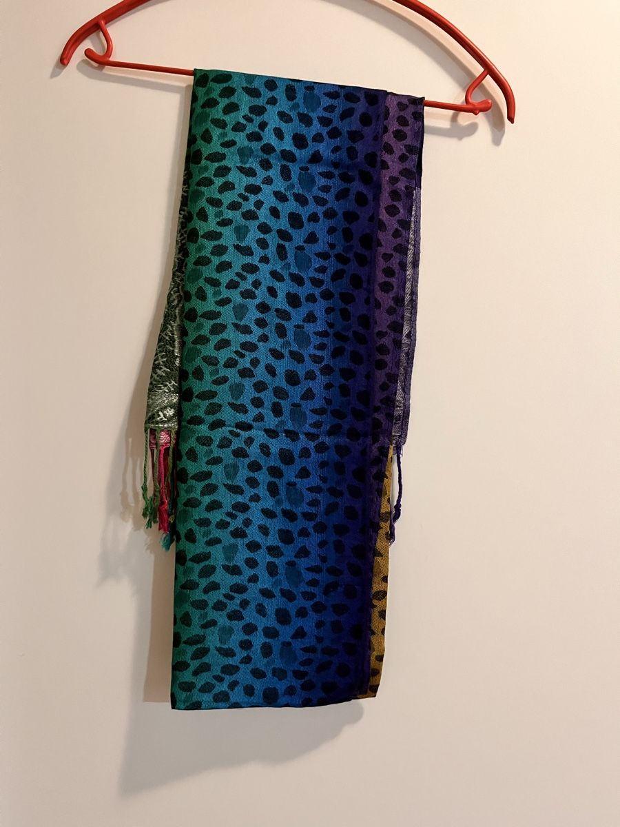 Foulards & écharpes: Unique Rainbow Leopard Print Scarf – D'occasion à Affoltern am albis par onlyrose123 4