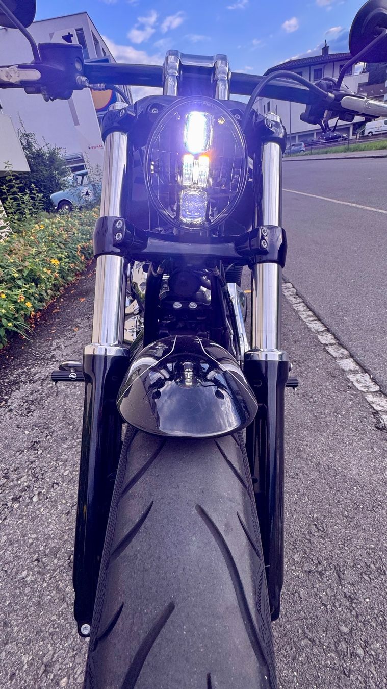 Harley-Davidson Cruisers: Harley Davidson Breakout FXBRS 114 – D'occasion à Sarnen par b.88 6