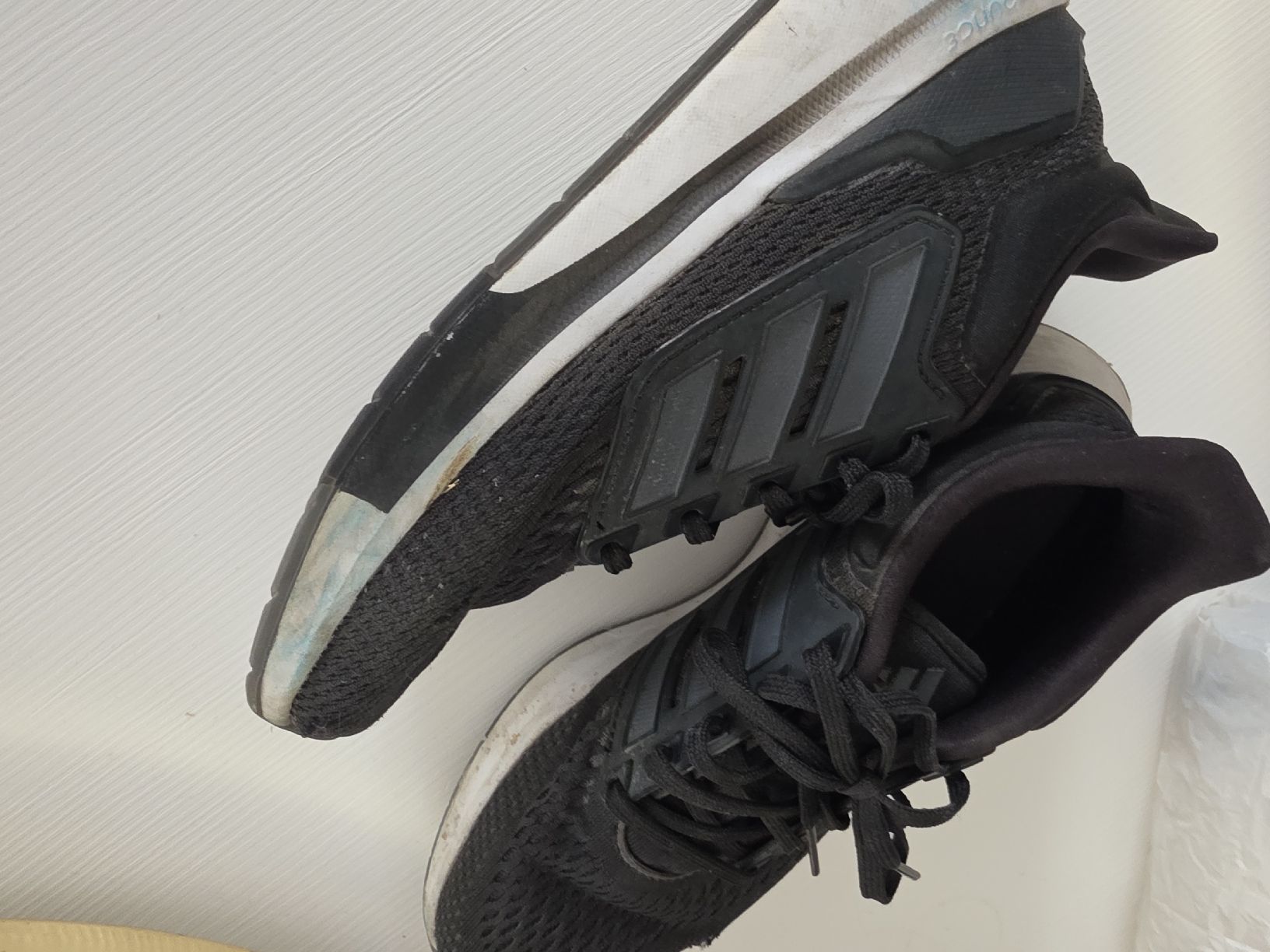Scarpe da donna: Adidas – Usato da Moosleerau venduto da babynaz