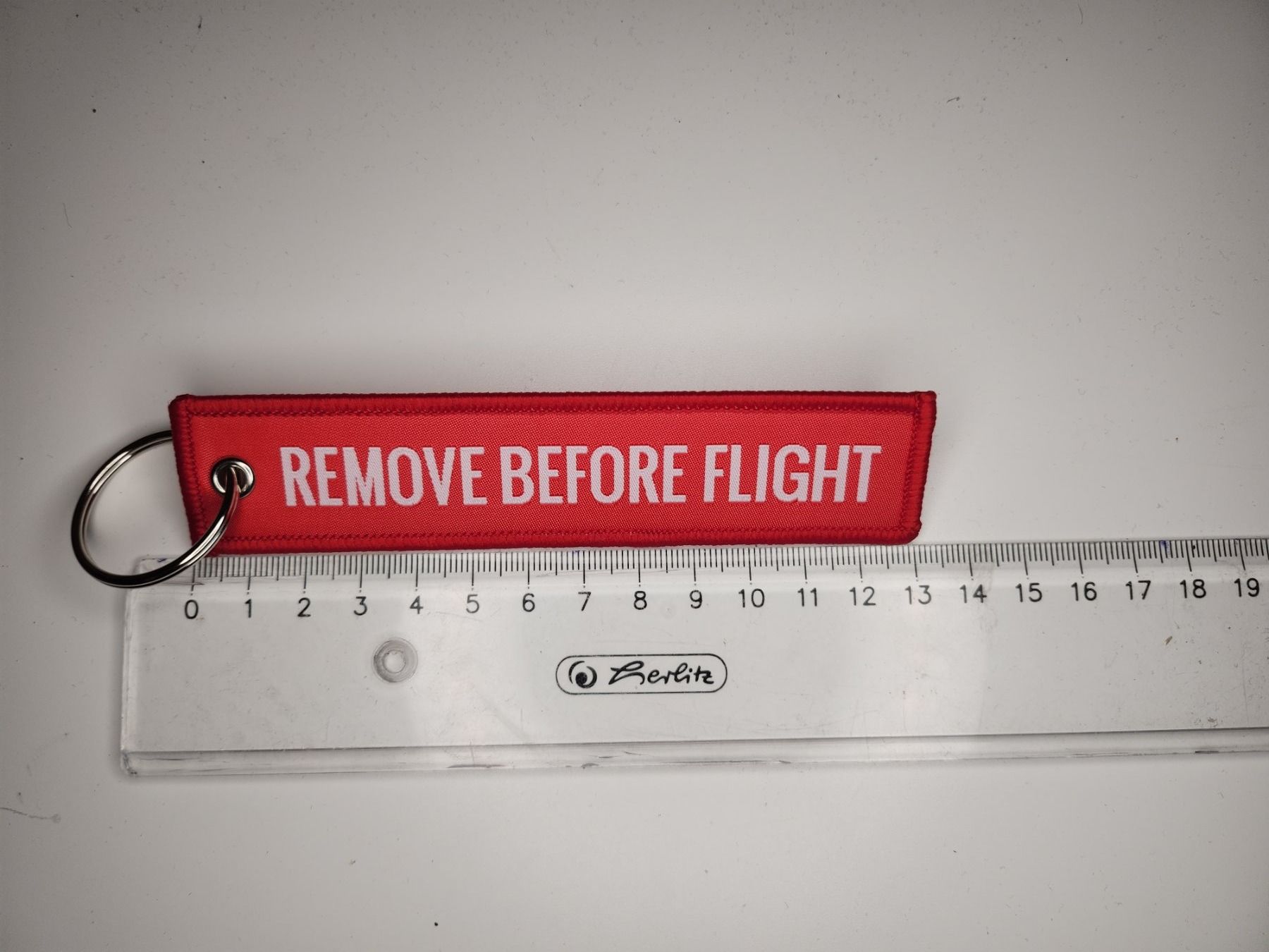 Portachiavi: Remove Before  Flight Schlüsselanhänger NEU – Nuovo e nell'imballaggio originale da Tuggen venduto da Zweitechanceboutique 1
