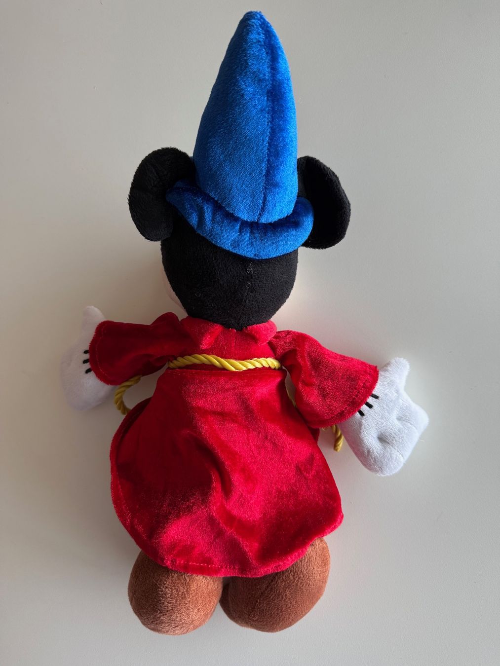 Disney Bambole: Poupée Disneyland Mickey Mouse, 41 cm – Usato da St-Gingolph venduto da GoldenKeys 2