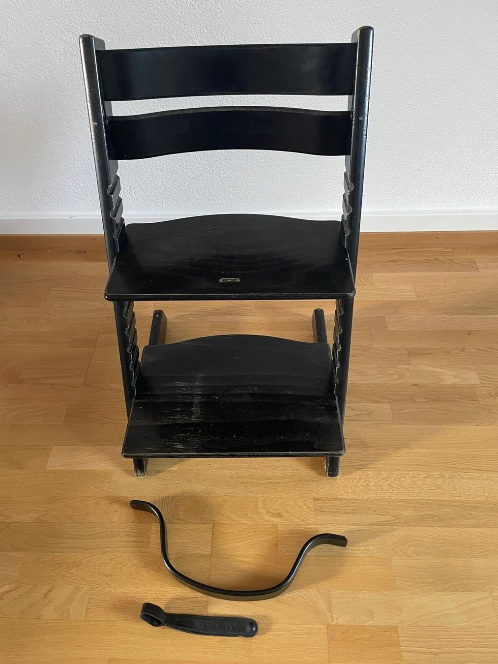 Stokke Hochstühle: STOKKE TrippTrapp Original schwarz (gebraucht) – Gebraucht aus Bern von montandon85