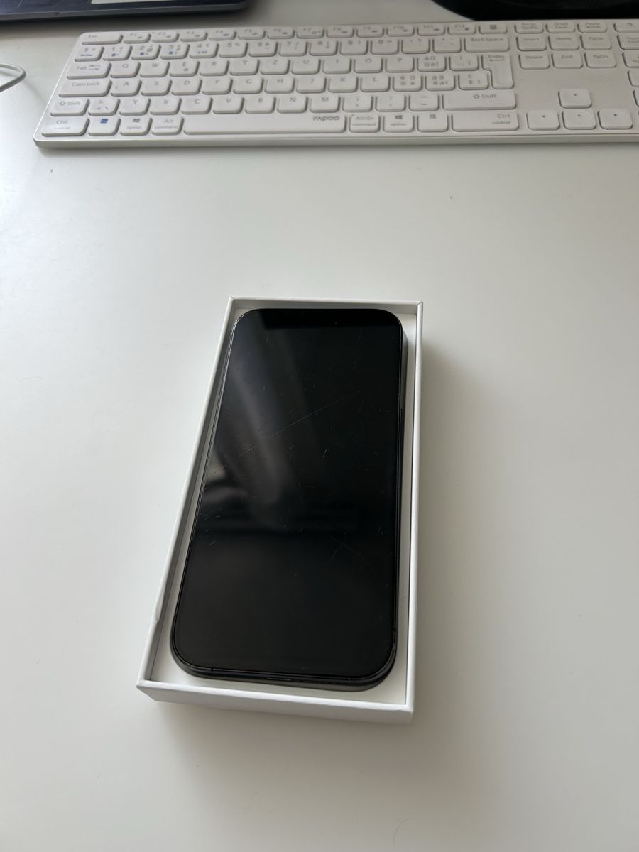 Apple Telefoni cellulari / Smartphones: iPhone 15 Pro 128go – Usato da St. Gallen venduto da meh_2tdn 4