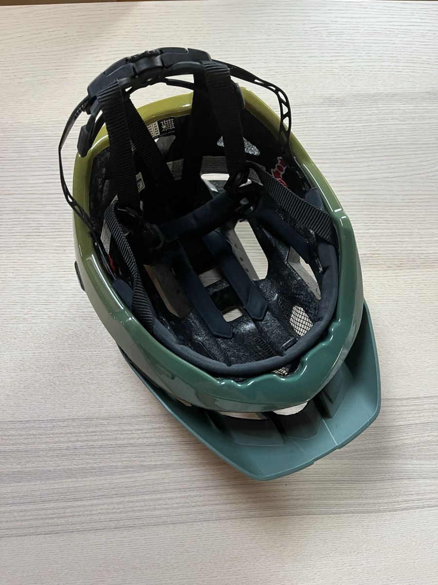 Uvex Caschi: Uvex Velohelm – Usato da Bern venduto da fel_r5br 1