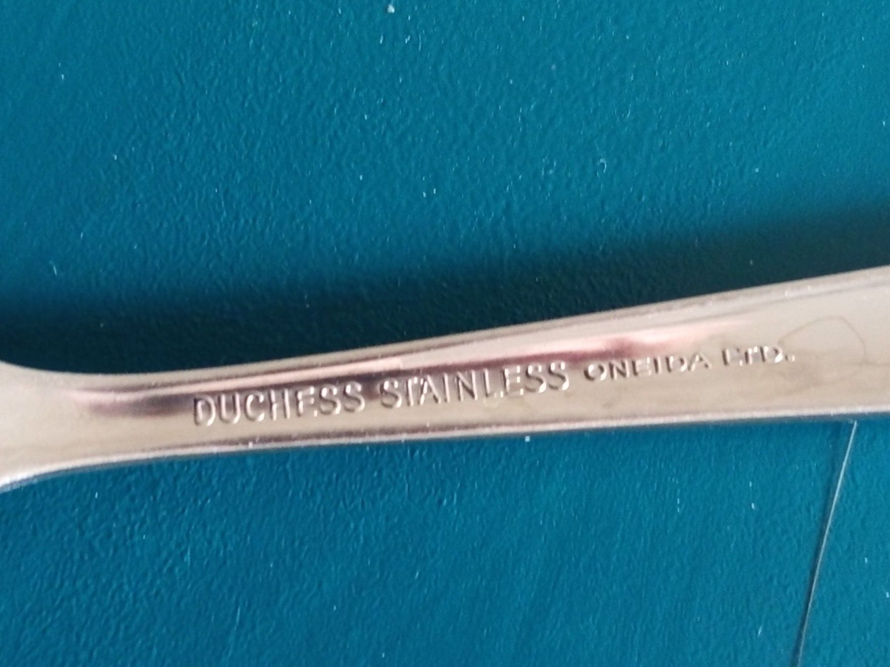 Cucchiai: 5 Ess-Löffel Oneida LTD "Duchess Stainless" – Usato da Bassersdorf venduto da alu_ps66 1