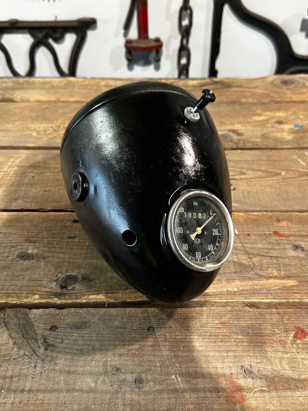 Bosch Fari: Oldtimer Bosch Motorradscheinwerfer ( Garage / Motorrad ) – Usato da Luzern venduto da Fracht-Design