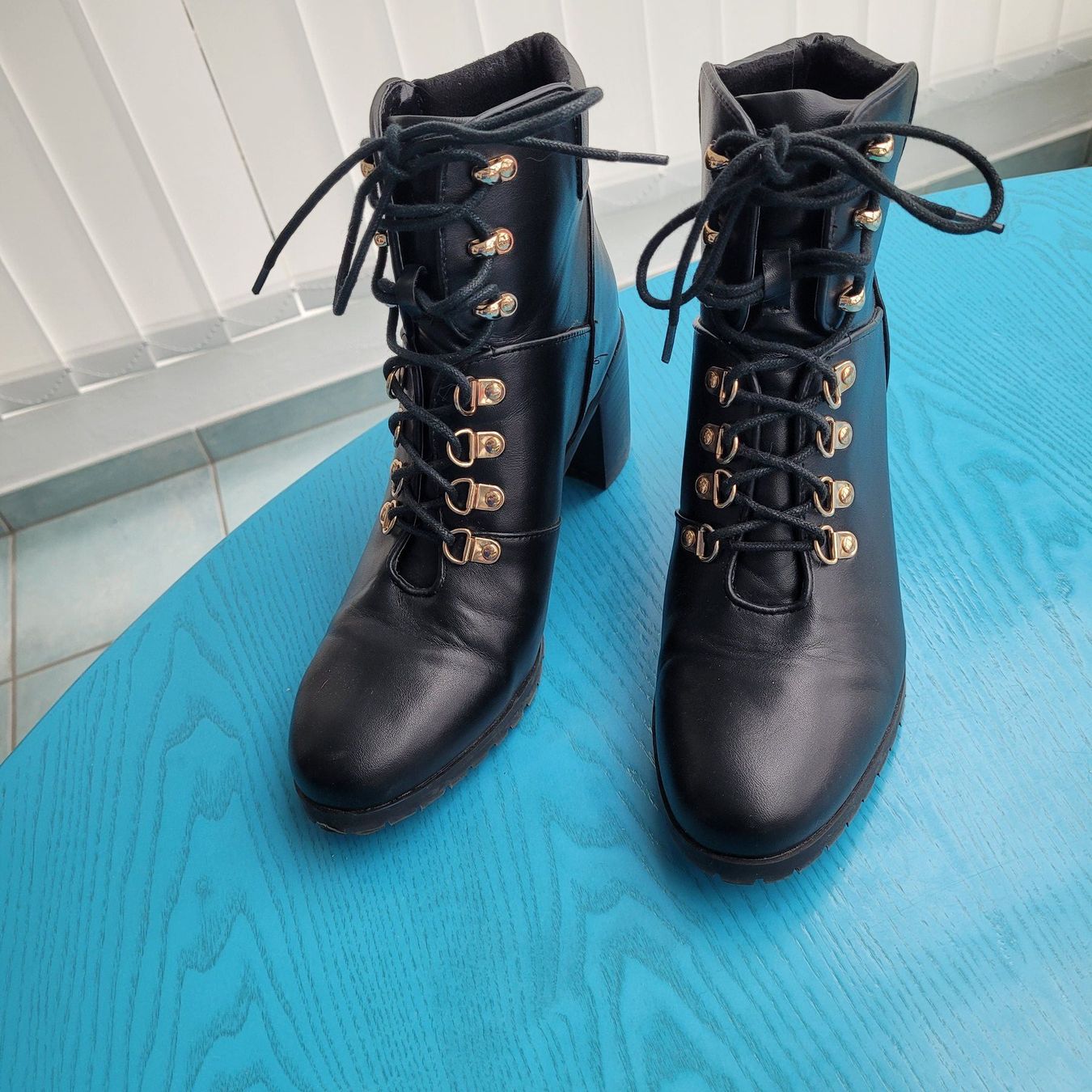 Scarpe da donna: Stiefelette  ,Schnürboots , schwarz , Grösse 40 – Nuovo (secondo la descrizione) da SCHÜBELBACH venduto da CoKaHa 1