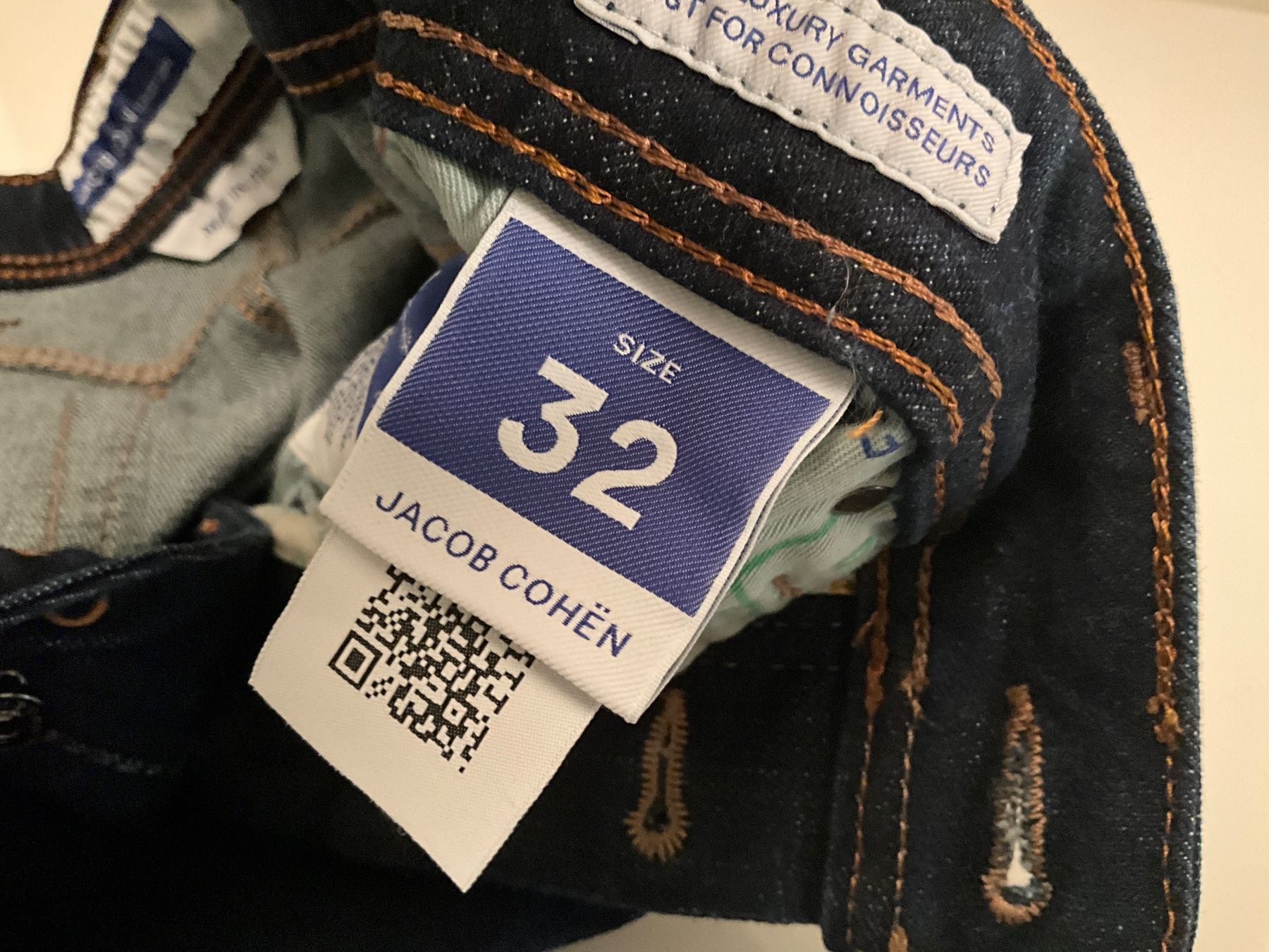 Jacob Cohën Jeans: Jacob Cohen Bard 32 – Nuovo (secondo la descrizione) da Volketswil venduto da Hirsi0 3