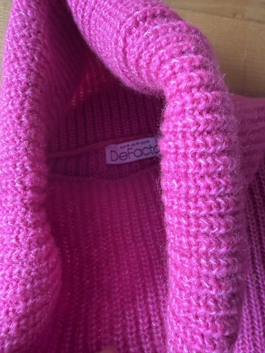 Maglioni & Felpe: Pullover – Usato da Itingen venduto da jessi811 1