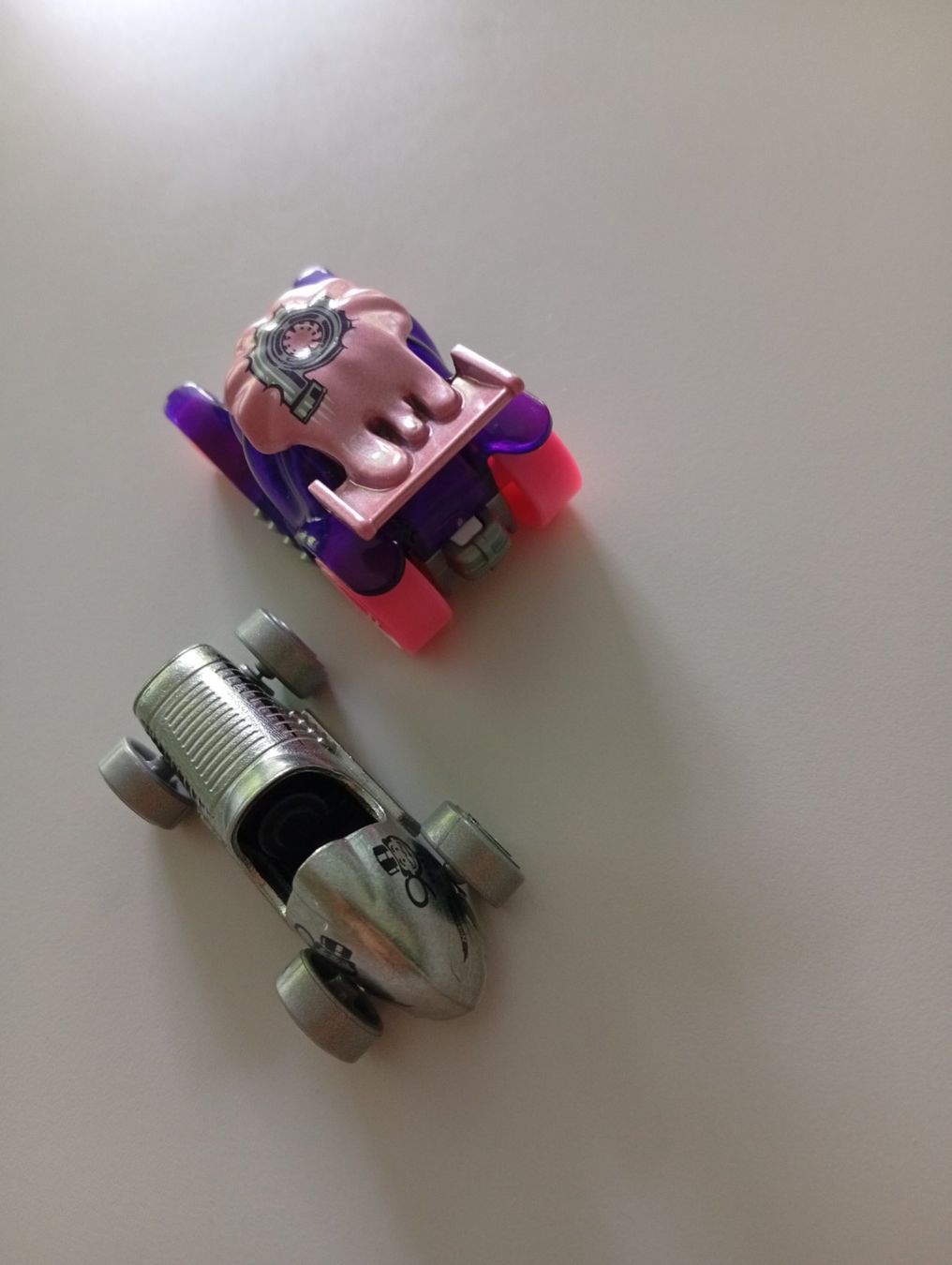 Hot Wheels Modellautos: Hot wheels deux voitures – Gebraucht aus Villars-sur-Glâne von dadj01 1