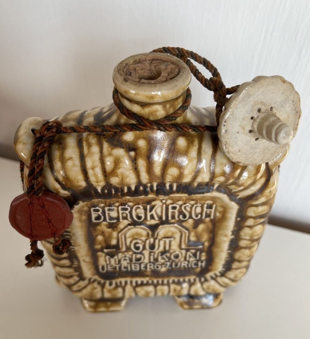 Bottiglie: Kellerfund Steingutflasche Bergkirsch – Usato da Uznach venduto da bike181959 2
