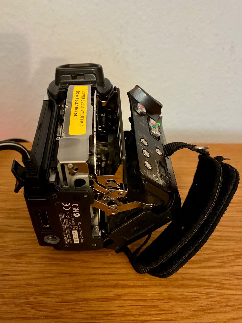 Sony Camcorder: Sony Handycam 3CMOS mit Touchscreen LCD – Defekt aus Zürich von T_K_H_M 4