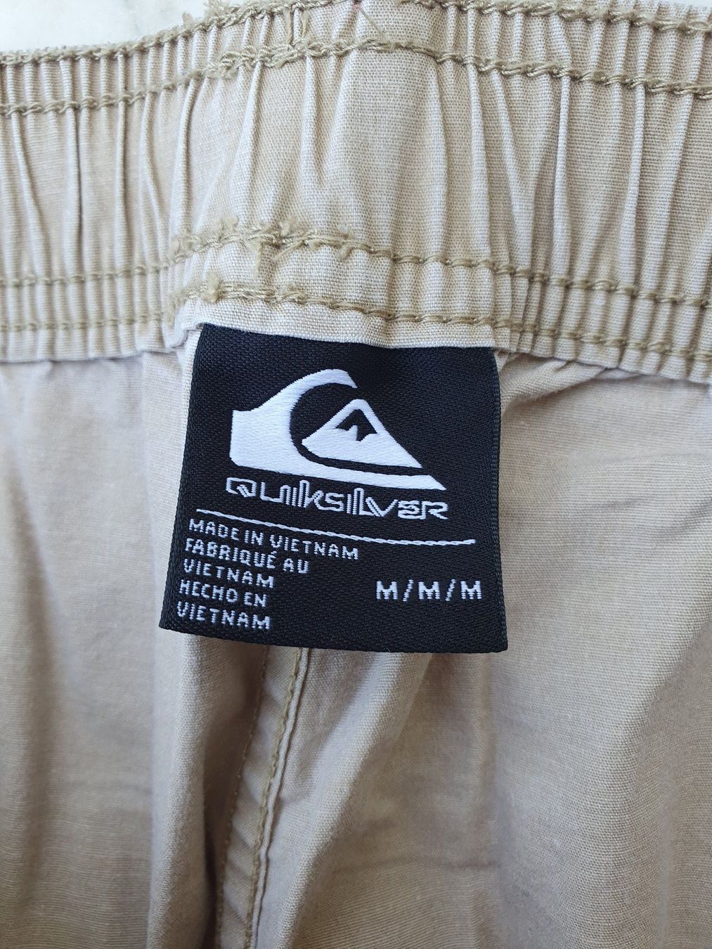 Quiksilver Hosen: Short chino Quicksilver taille M – Gebraucht aus Veyrier von jul_r9vf 2