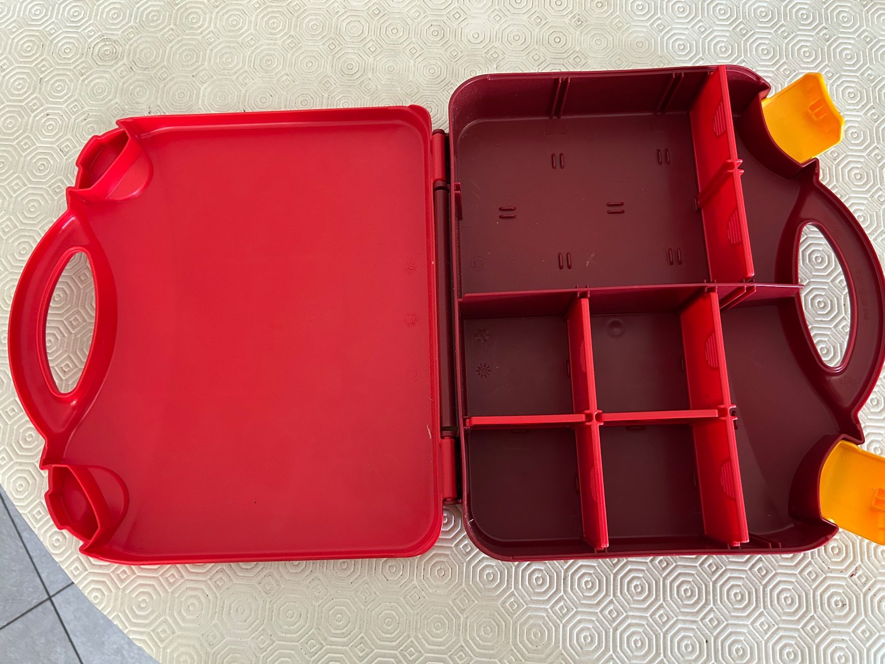 Lego Kit di costruzioni: Rot Lego Box zu reisen – Usato da Arbedo venduto da nadia1973 1