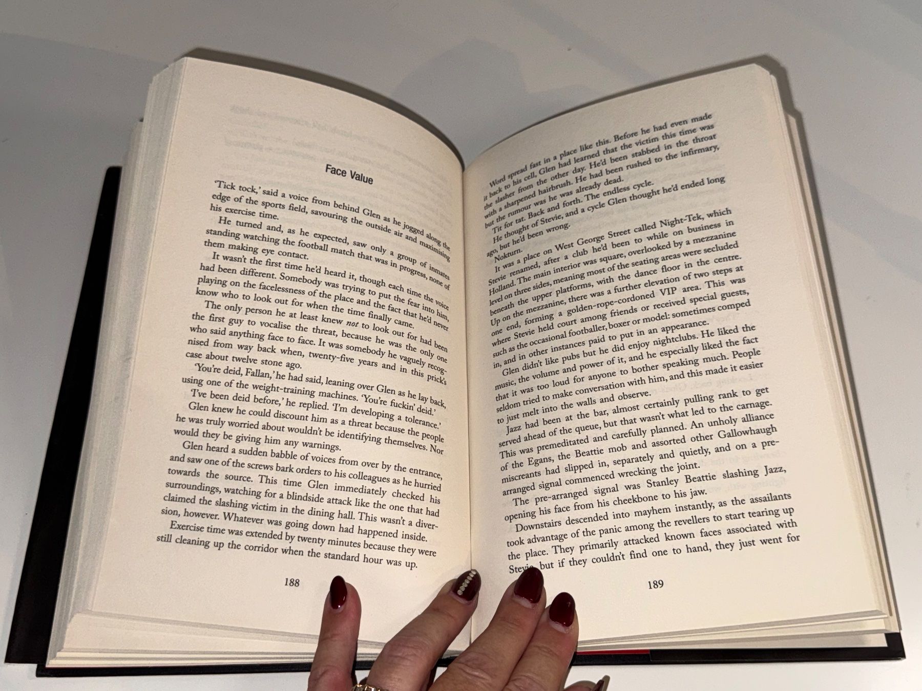 Libri: NOVEL: Chris Brookmyre, Flash wounds – Usato da Grosswangen venduto da English_books 5