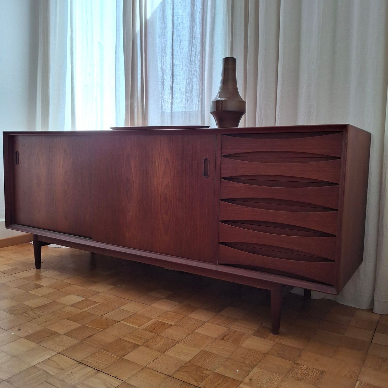 Credenze: Sideboard Arne Vodder Teak 1960 Denmark danish – Usato da Neuchâtel venduto da Rochawood