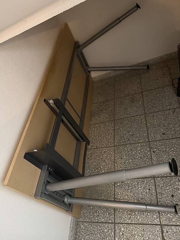 Schreibtische: IKEA Galant Schreibtisch – Gebraucht aus Zürich von danielbleyer