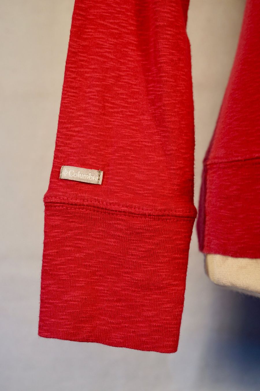 Columbia Maglioni & Felpe: COLUMBIA - Joli Pull Léger A Capuchon, Taille XS. – Usato da Haute-Nendaz venduto da DetoutDerien 8