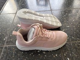 Chaussures de gym fille taille 37