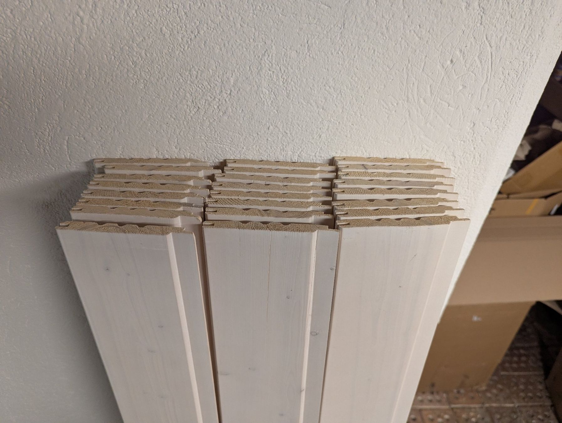 Articoli in legno: Holz Täfer - Holzpaneele weiss – Usato da Blumenstein venduto da novarx 1