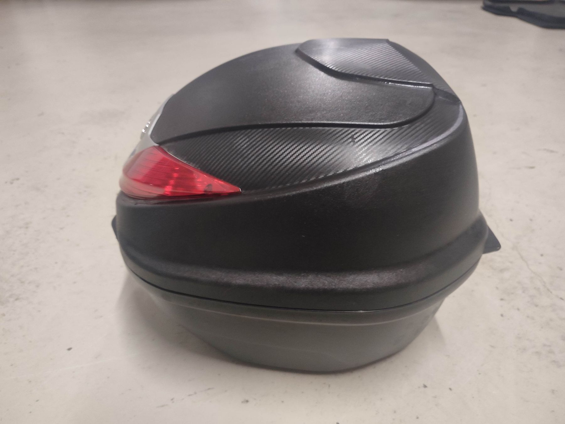 Givi Topcase: GIVI Topcase Motorrad Mofa Roller Töff neuwertig – Usato da Elfingen venduto da Cat33 3