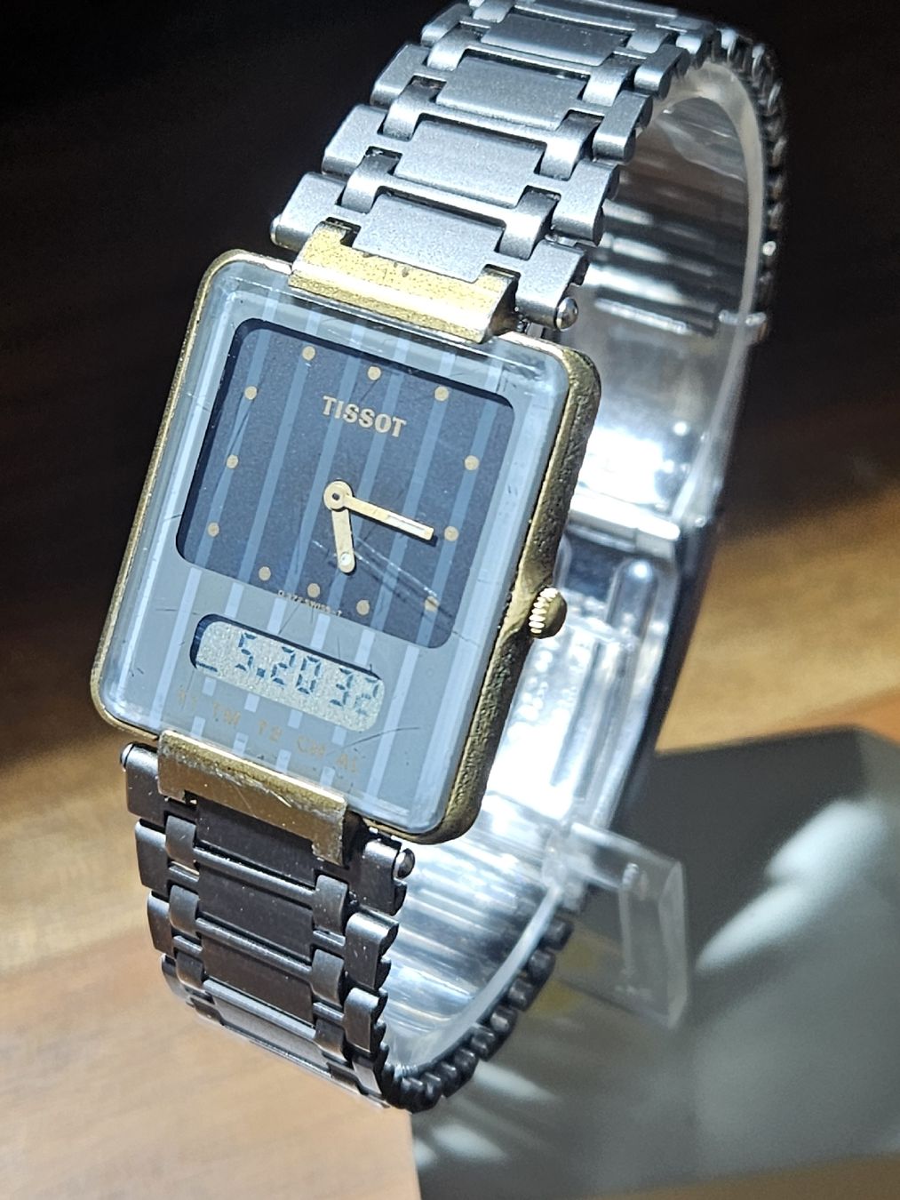 Tissot Uhren: Tissot Two-Timer Uhr 27mm – Gebraucht aus Flamatt von pie_f9zm 3