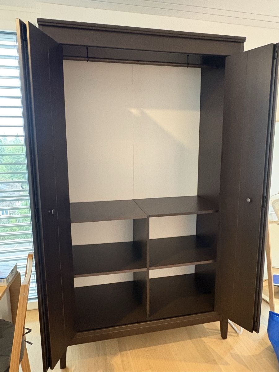 Armadi: Schrank Idanäs IKEA – Usato da Wetzikon ZH venduto da _niina_h 1
