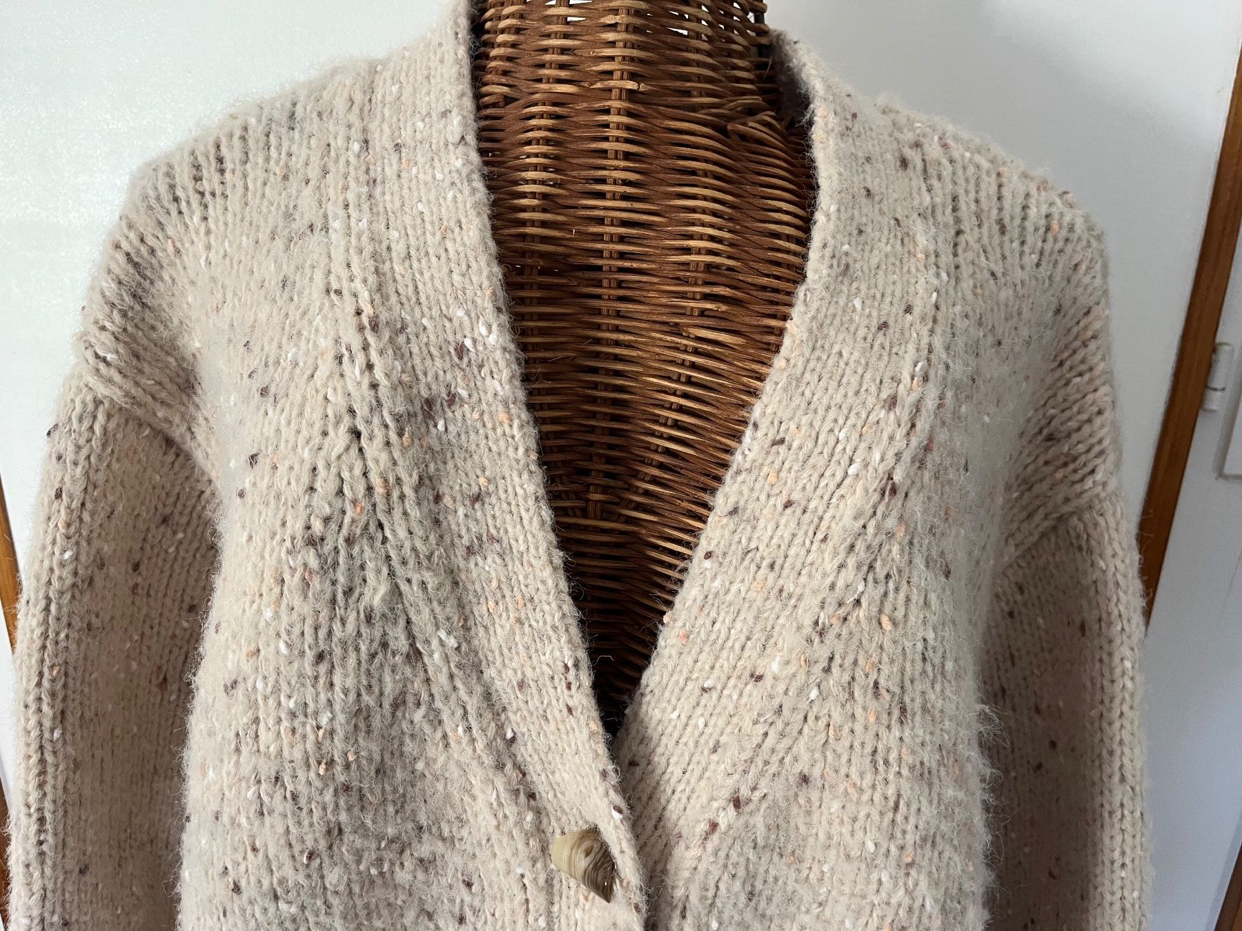 Zara Vestes: ZARA Grobstrickjacke Gr. M-L – D'occasion à Utzenstorf par Ismaele 2