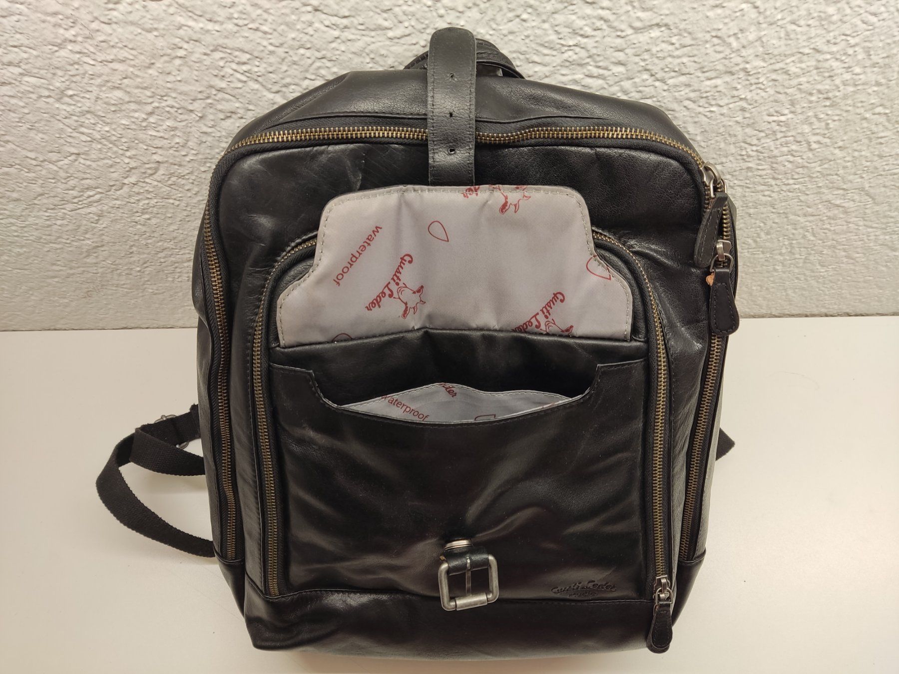 Zaini: Gusti Leder "Niki" / Schwarzer Echtleder Rucksack – Usato da Bern venduto da wratter 4