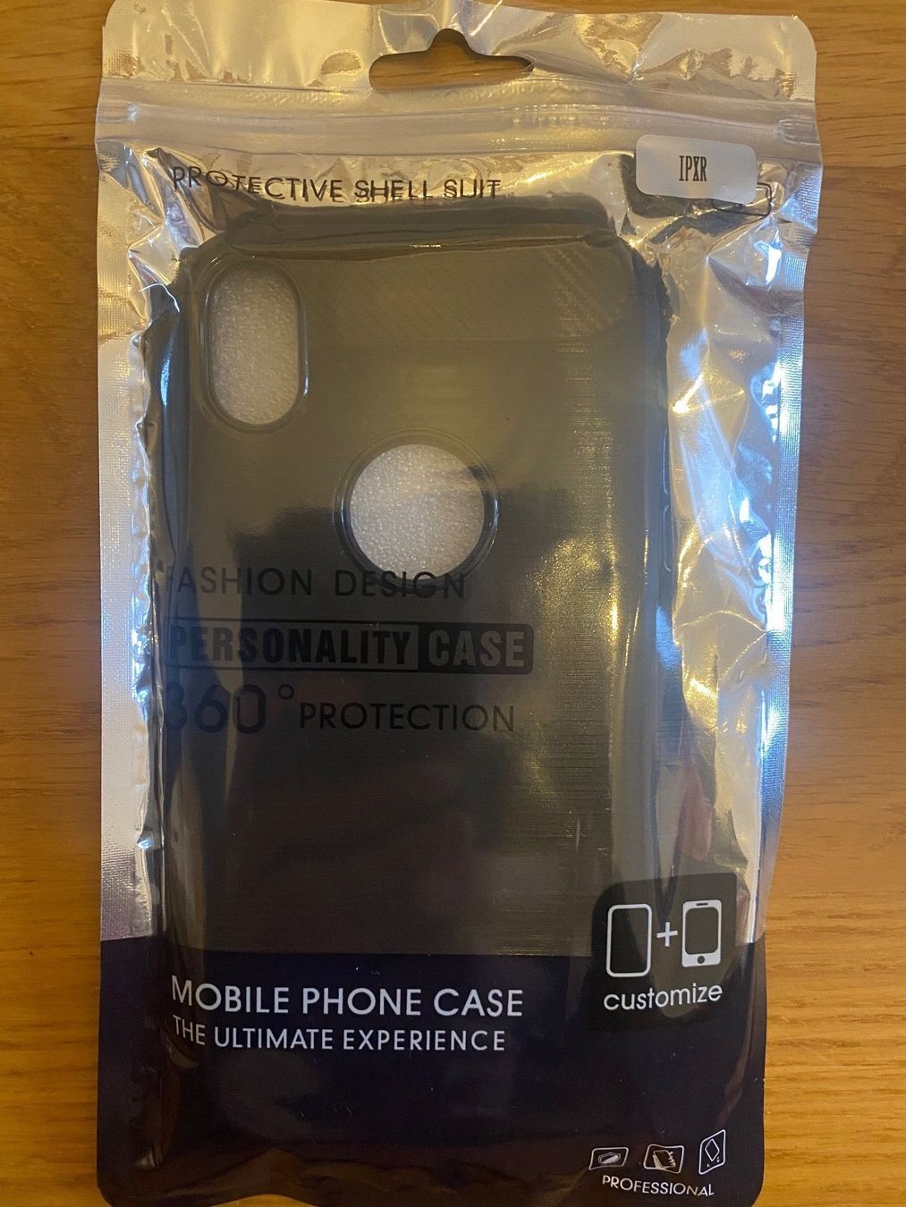 Covers & Schutzfolien: iPhone XR – Neu und originalverpackt aus Riehen von ambriarni