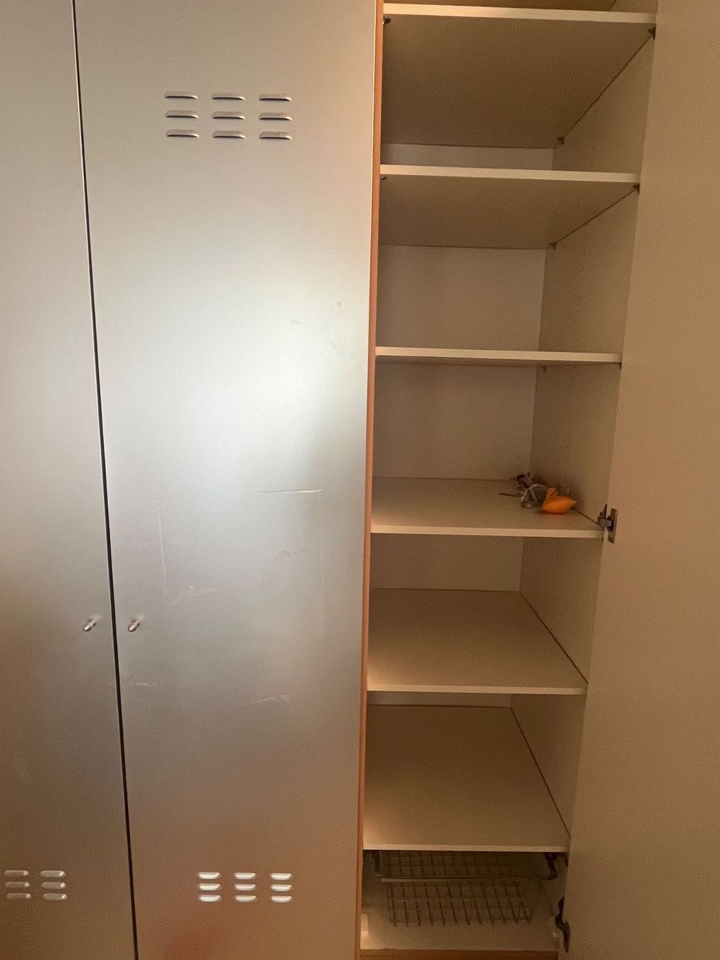 Armadi: Kleiderschrank – Usato da Erlenbach ZH venduto da mvr_sn66 1